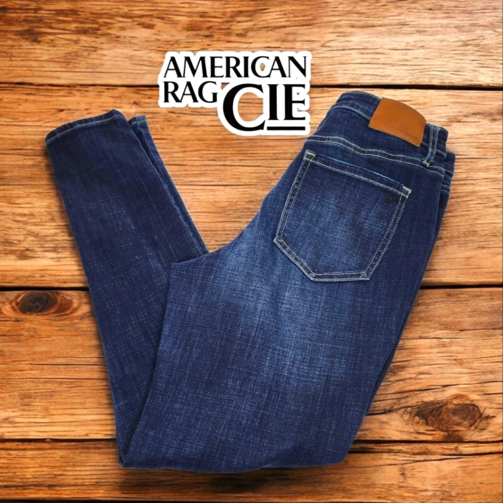 AMERICAN RAG CIE Mid Rise Skinny Jeans - 9